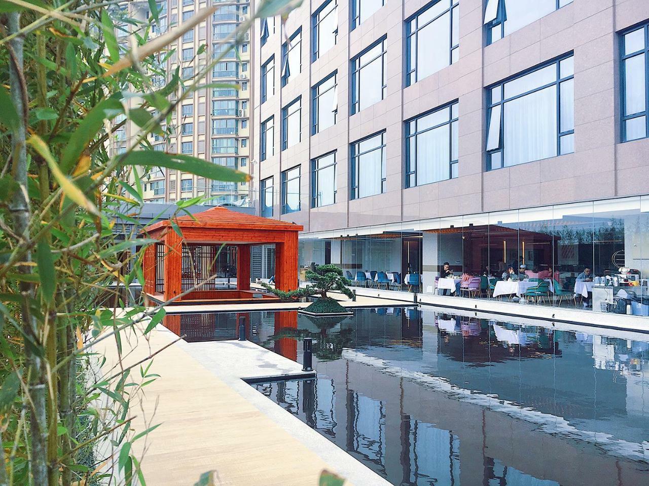 Virtuous World Hotel Фошань Екстер'єр фото
