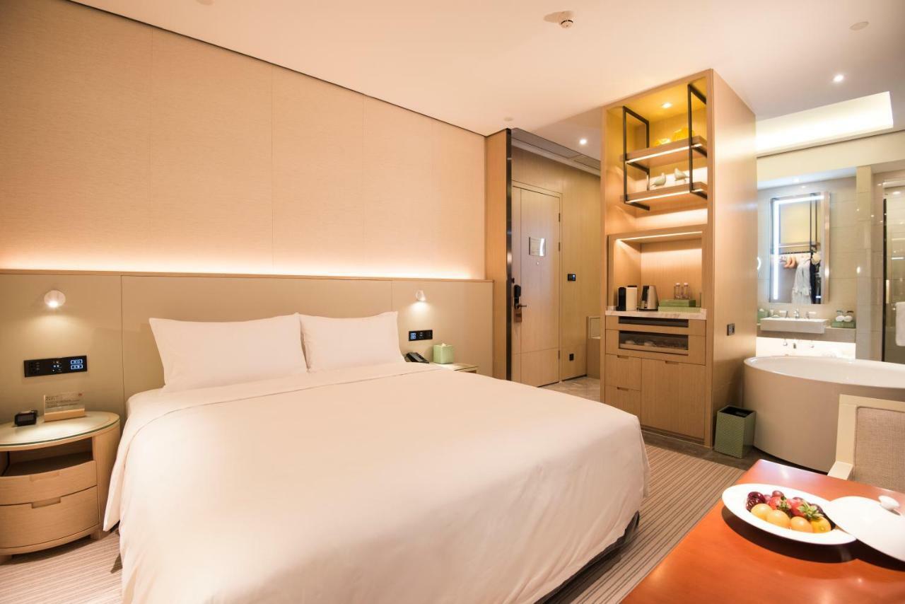 Virtuous World Hotel Фошань Екстер'єр фото