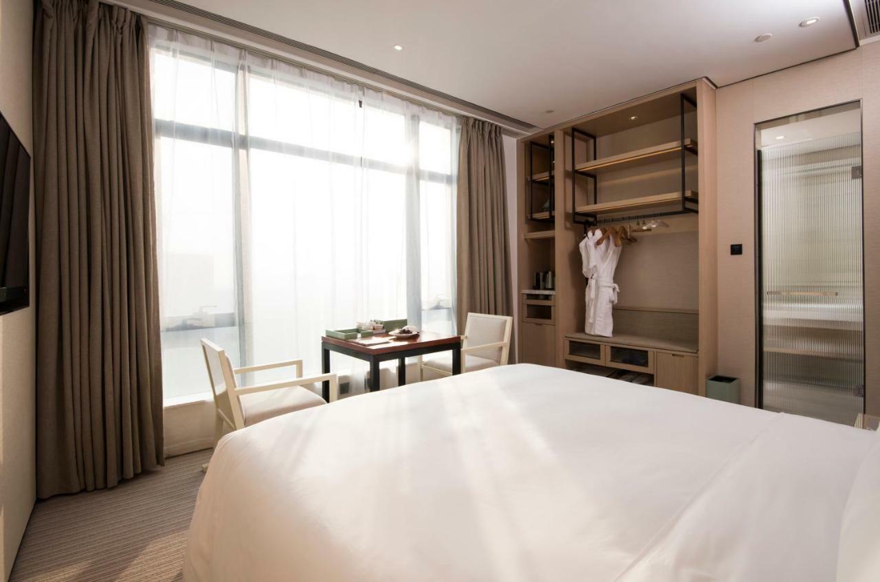 Virtuous World Hotel Фошань Екстер'єр фото