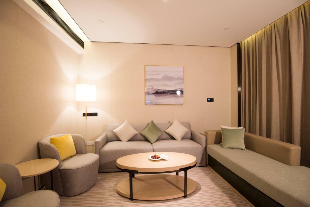 Virtuous World Hotel Фошань Екстер'єр фото