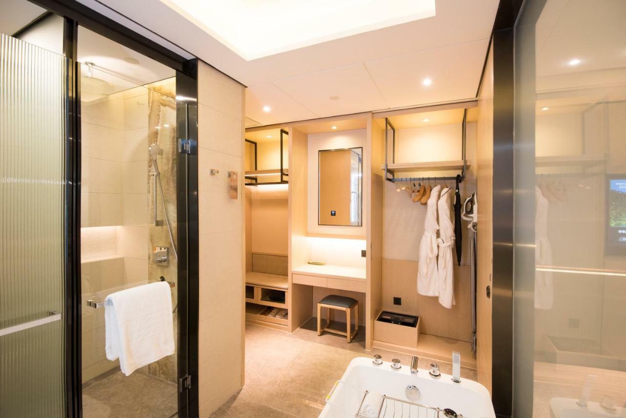 Virtuous World Hotel Фошань Екстер'єр фото